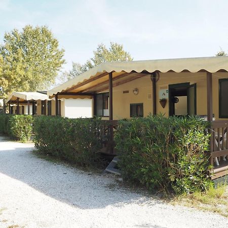 Comfortabele Familie Chalets Met Veranda Incl Airco Dichtbij Zee! В'яреджо Екстер'єр фото
