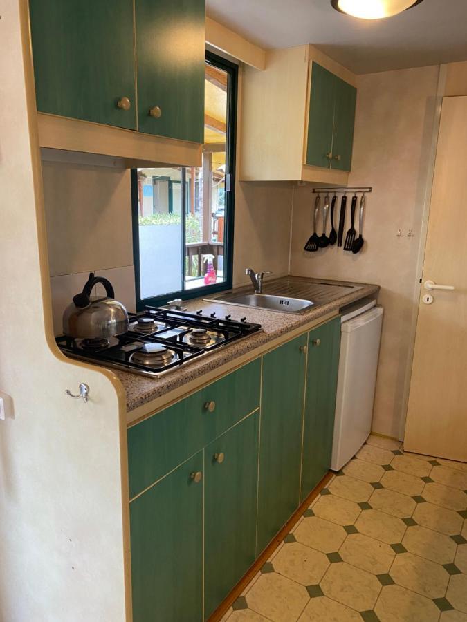 Comfortabele Familie Chalets Met Veranda Incl Airco Dichtbij Zee! В'яреджо Екстер'єр фото