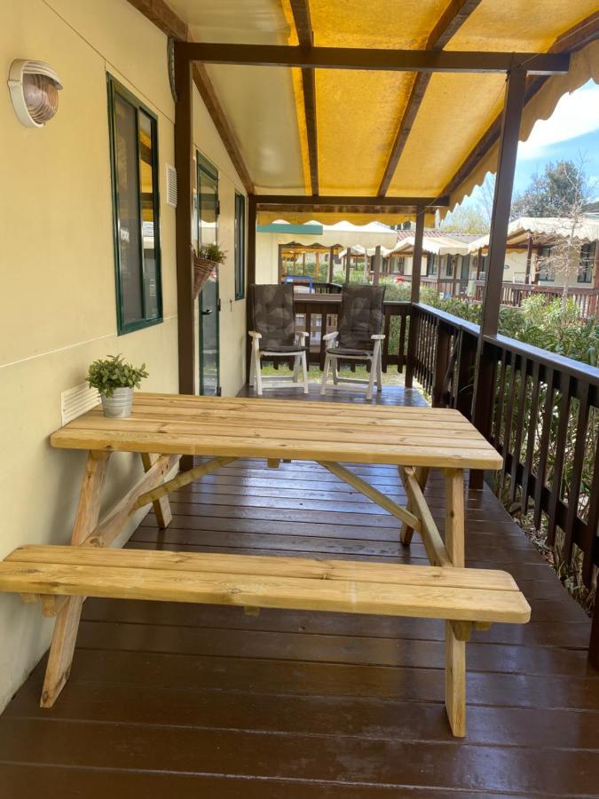 Comfortabele Familie Chalets Met Veranda Incl Airco Dichtbij Zee! В'яреджо Екстер'єр фото
