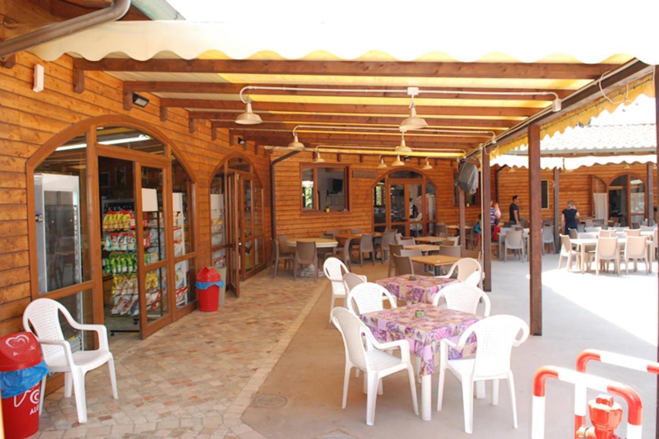 Comfortabele Familie Chalets Met Veranda Incl Airco Dichtbij Zee! В'яреджо Екстер'єр фото
