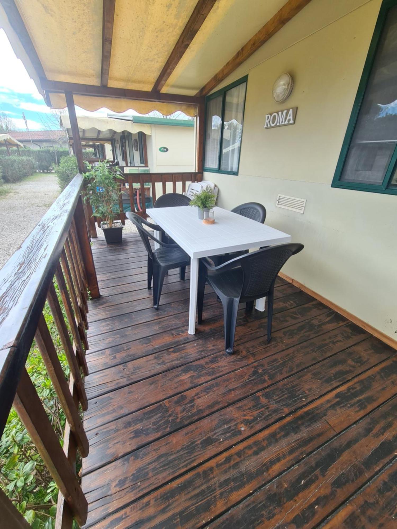 Comfortabele Familie Chalets Met Veranda Incl Airco Dichtbij Zee! В'яреджо Екстер'єр фото